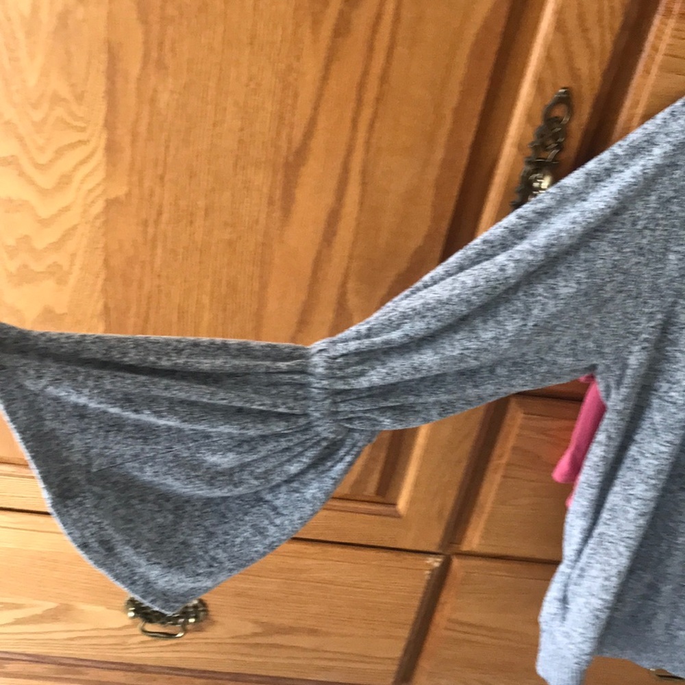 Express sweater bundle - Picture 2 of 3